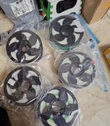 出售三绿SUNLU 3D打印PETG耗材，2卷，一卷透明红色